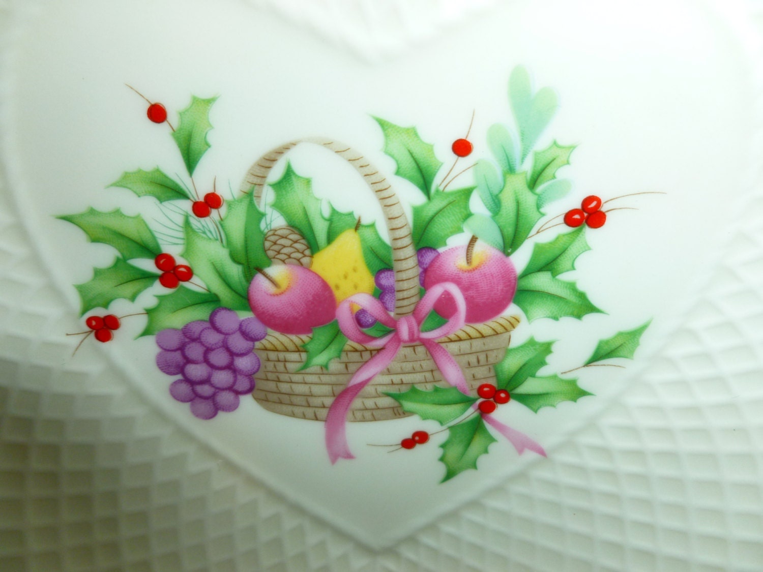 Vintage Mikasa Heart Dish, Fruit Basket Design (New in Box)
