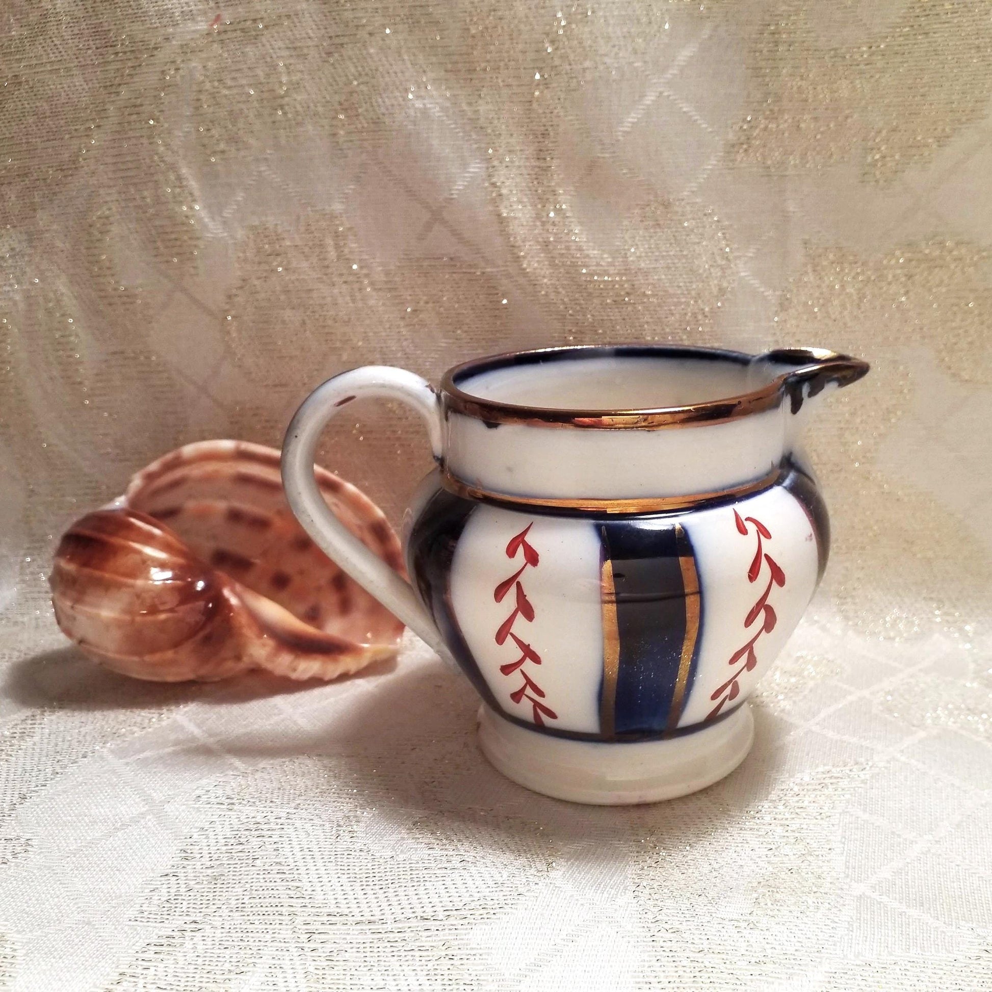 Vintage Gaudy Welsh Creamer, Flo Blue Wagon Wheel Pattern