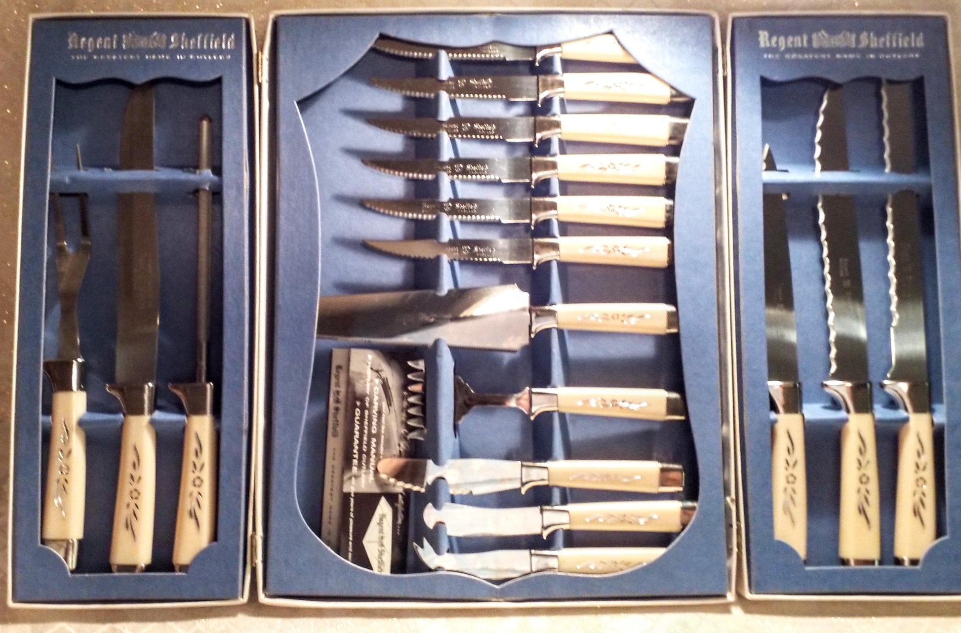 Vintage Regent Sheffield Cutlery Set Desert Flower Pattern England Blades Always FREE Domestic SHIPPING
