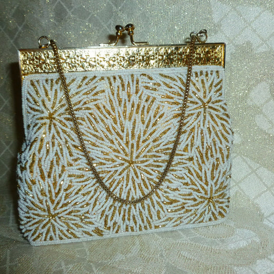 Beautiful Handbeaded Handbag Elegant White And Gold Seed Beads With Exceptional Golden Filigree Top Closure Chain Handle Wedding Accessory