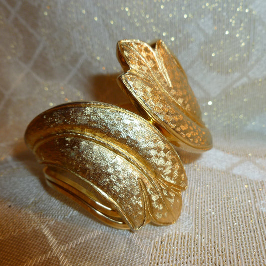 Vintage Francisco Tortolani Gorgeous Hinge Golden Bracelet Classic Tortolani Style Elegant Design Hallmarked Quality FREE Domestic SHIPPING